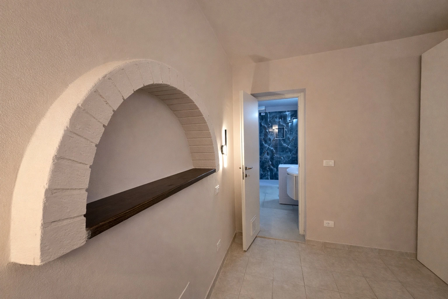 corridoio appartamento iris per trafertisti a castelnuovo magra